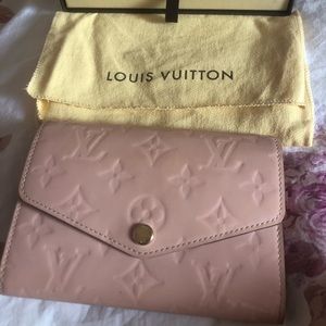 LV Vernis Sarah Compact Wallet (100% Authentic)